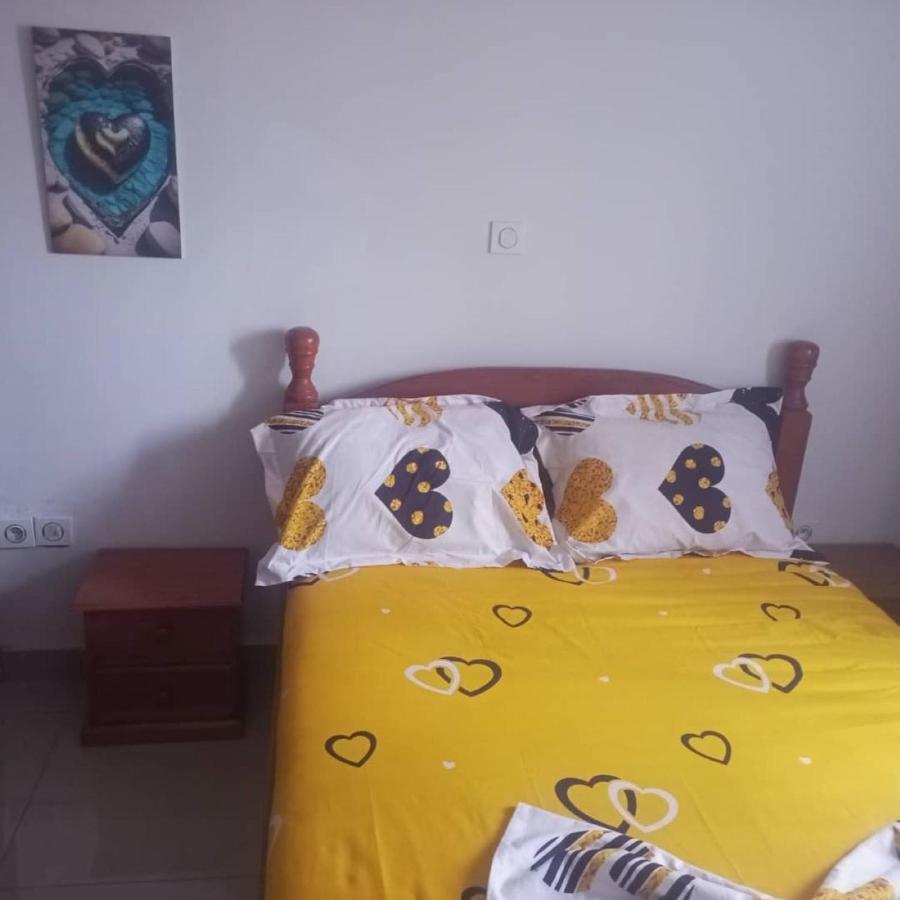 Residence 2K Studio Meuble-Chapelle Symbock-Gardien-Wifi-Location Vehicule Yaoundé Eksteriør billede