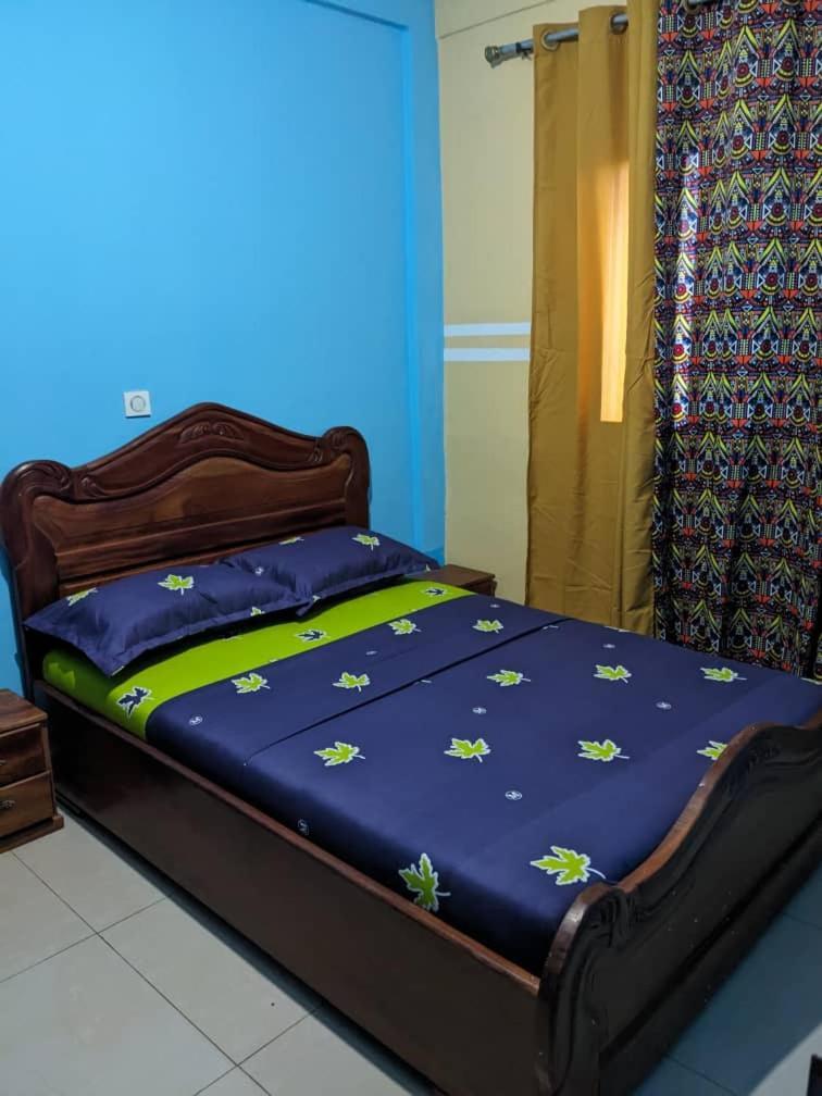 Residence 2K Studio Meuble-Chapelle Symbock-Gardien-Wifi-Location Vehicule Yaoundé Eksteriør billede